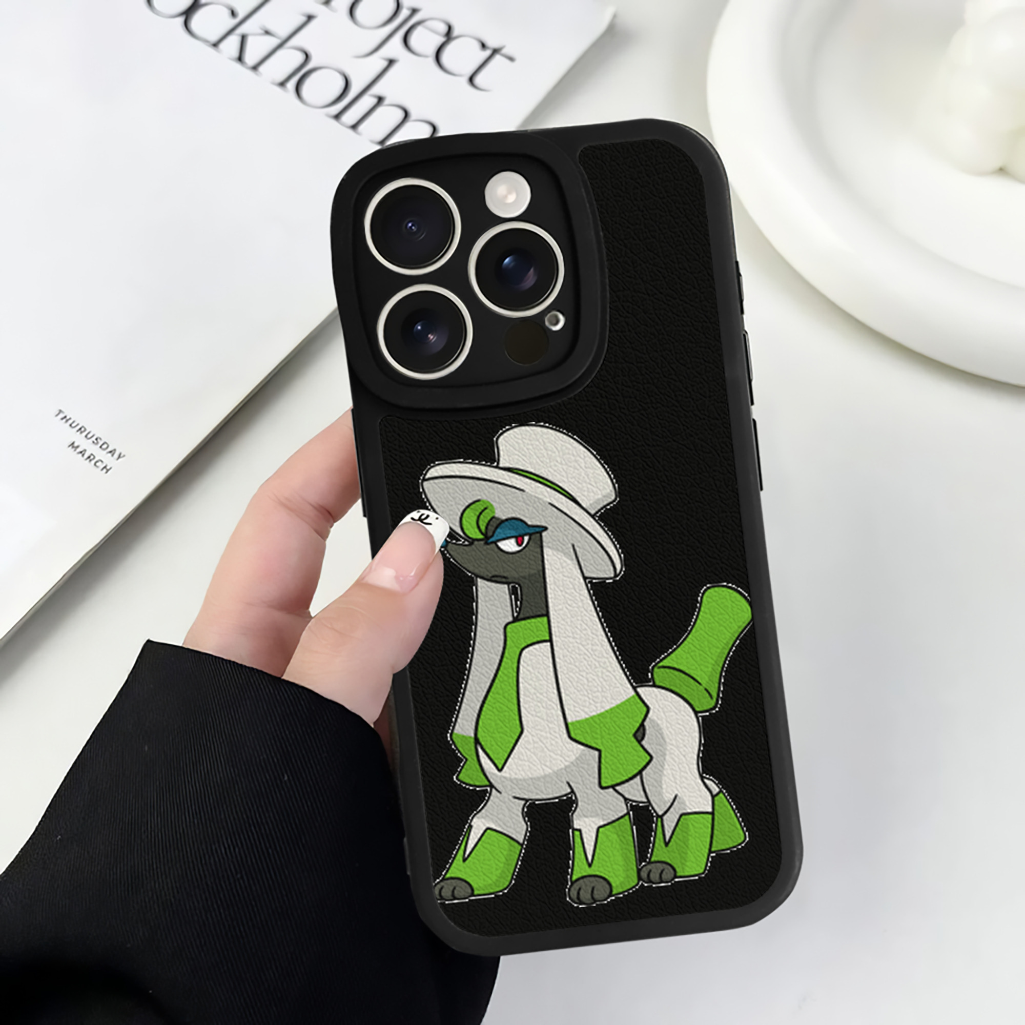 （画像用） ポケットモンスター Pokémon 【iPhone 16シリーズ対応】シリコンスマホケース（レザー調） 材質：シリコン
